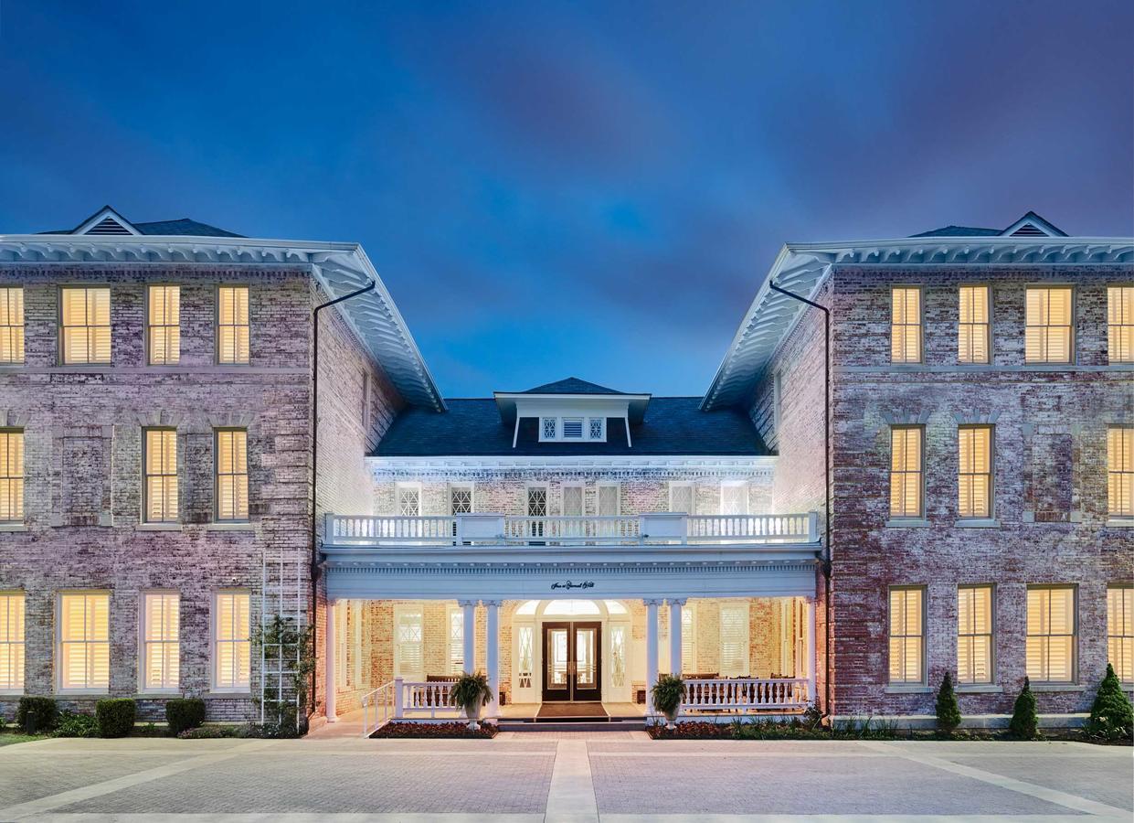 Inn At Carnall Hall Fayetteville Exterior photo