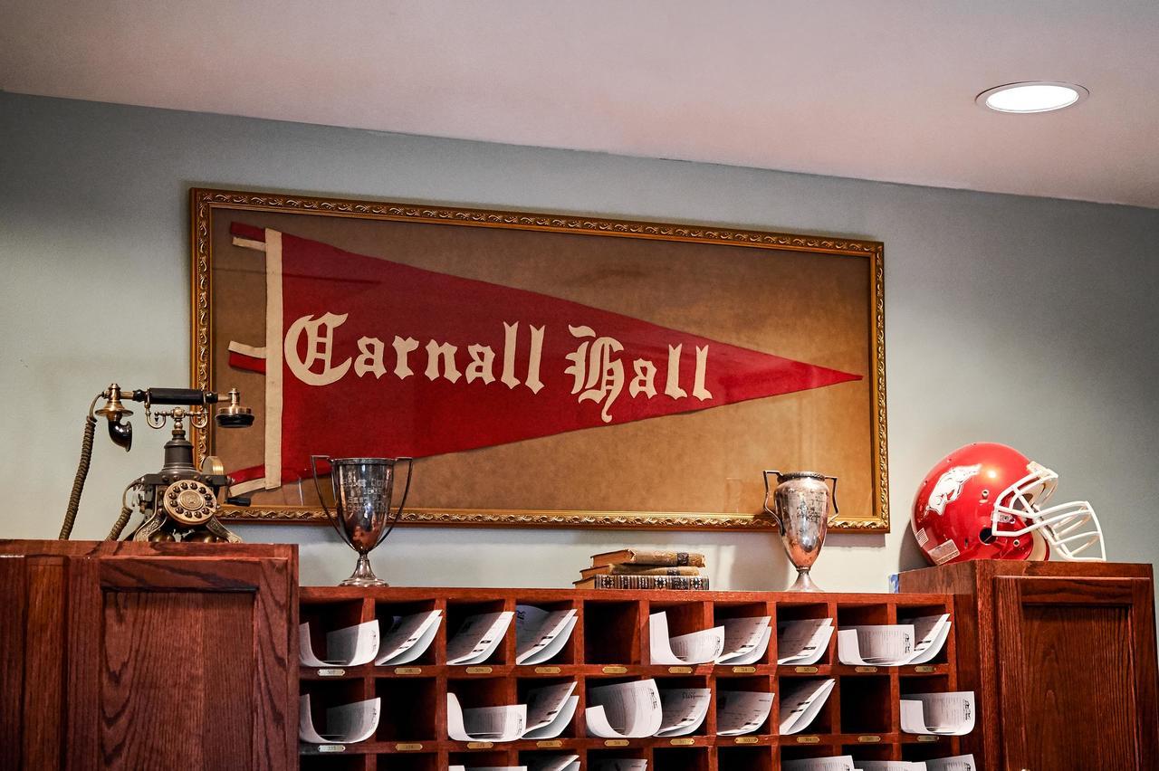 Inn At Carnall Hall Fayetteville Exterior photo